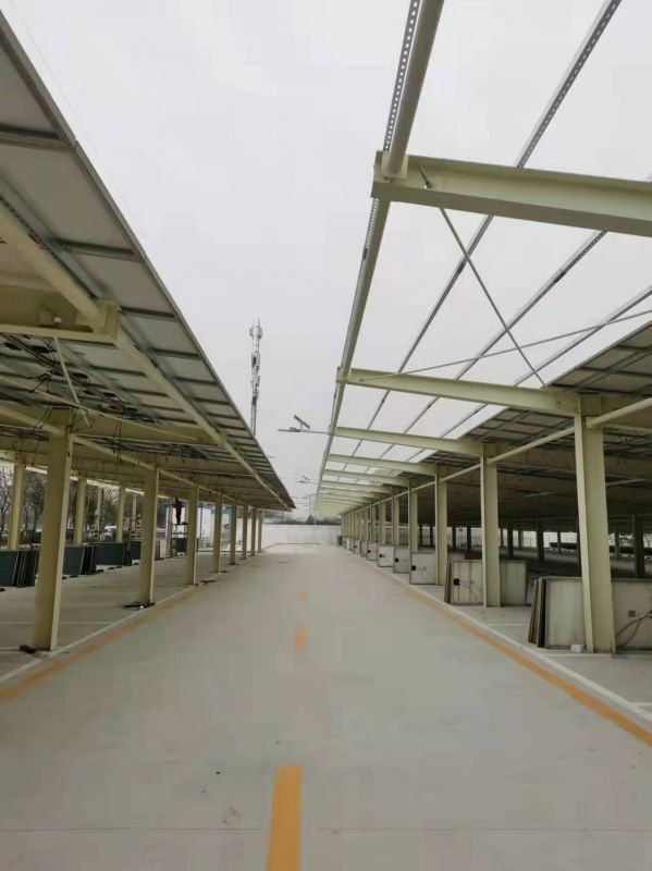 光伏车棚安装现场